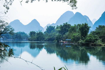 乒乓球拍（横拍）反手长胶的打法