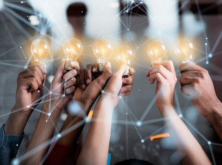 乒乓球正手平击发球的要点是什么？