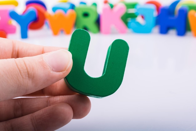 张怡宁和邓亚萍谁更厉害？